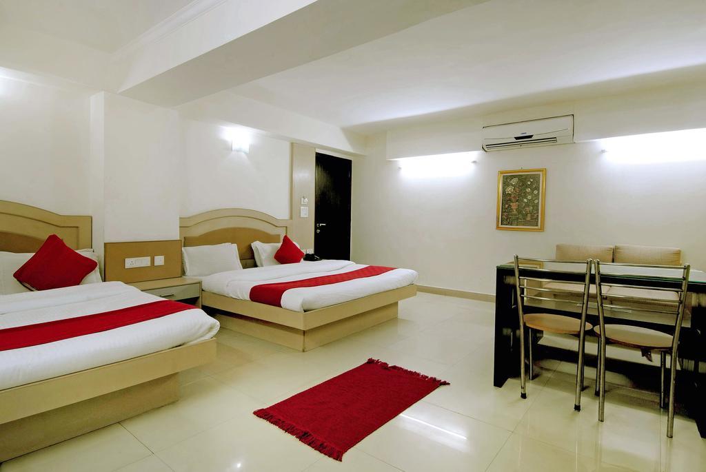 Hotel Durga International Nové Dillí Pokoj fotografie