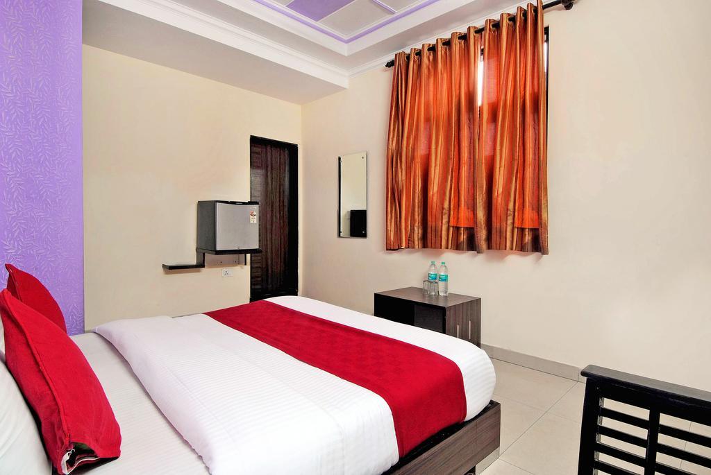 Hotel Durga International Nové Dillí Pokoj fotografie