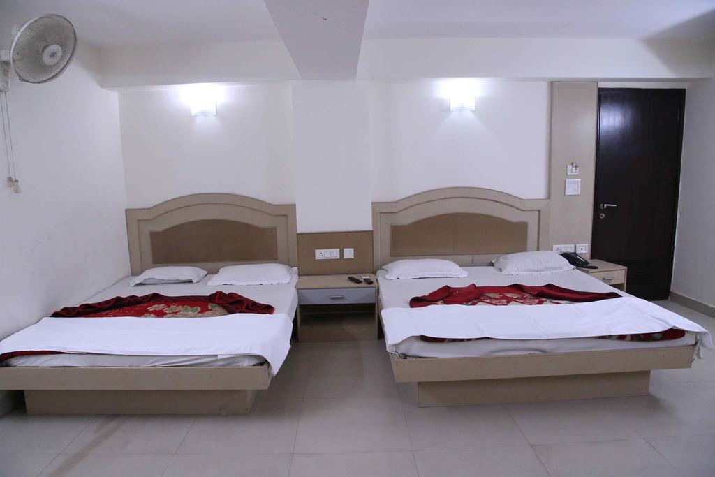 Hotel Durga International Nové Dillí Pokoj fotografie